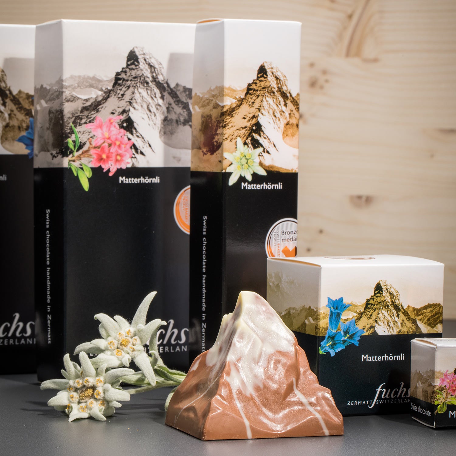 Die bekannten Matterhörnli Praliné in vielen verschiedenen Variationen aus Schweizer Schokolade