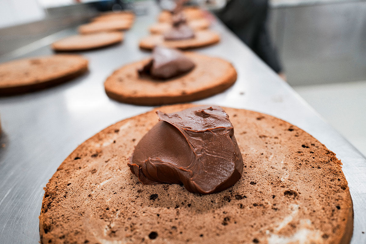 Ausblick auf das neue Patisserie-Sortiment der Bäckerei Fuchs